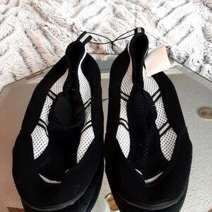 BLACK WHITE Swimming Shoes 9-10 womans